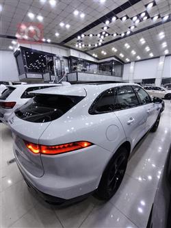 جاكوار إف-بيس